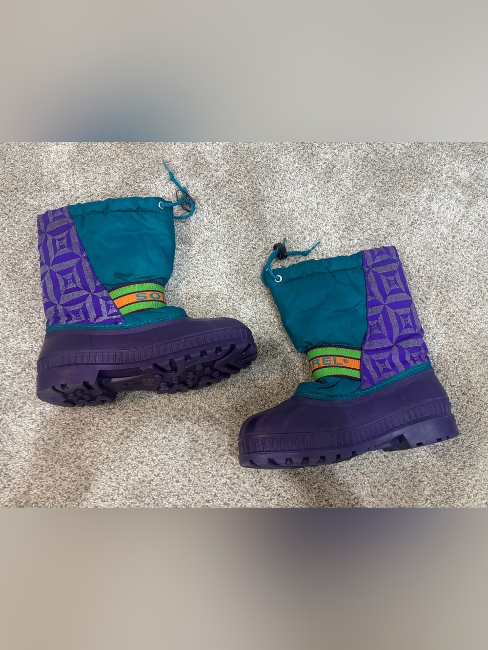 Sorel Snow Boots Girl's illumiNITE Purple Green reflective Size 3